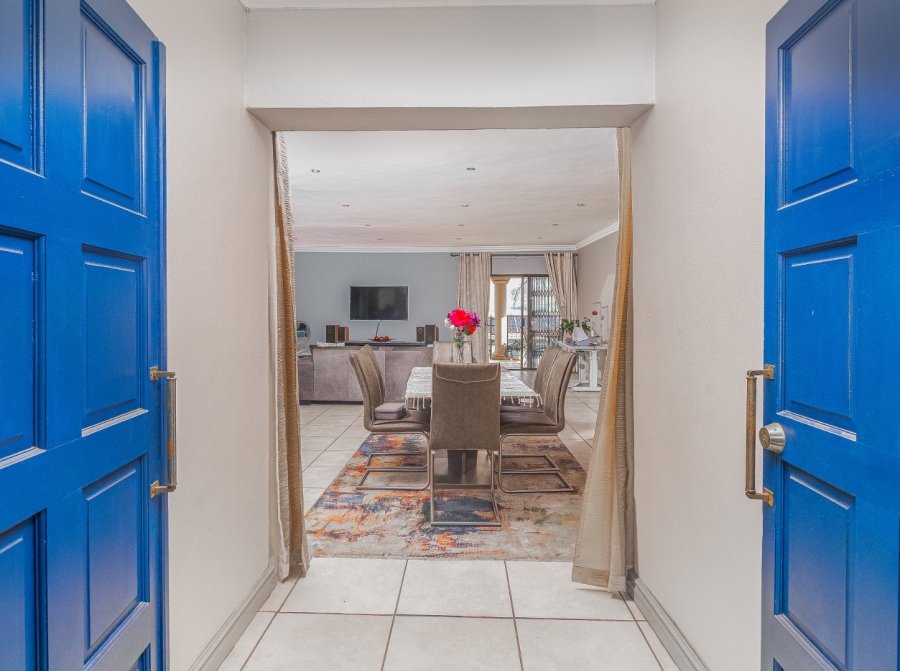 4 Bedroom Property for Sale in Birdwood Estate North West